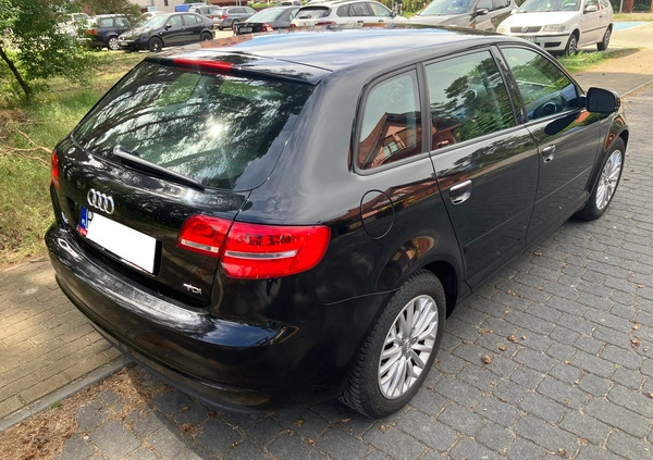 Audi A3 cena 38800 przebieg: 205600, rok produkcji 2012 z Leszno małe 407